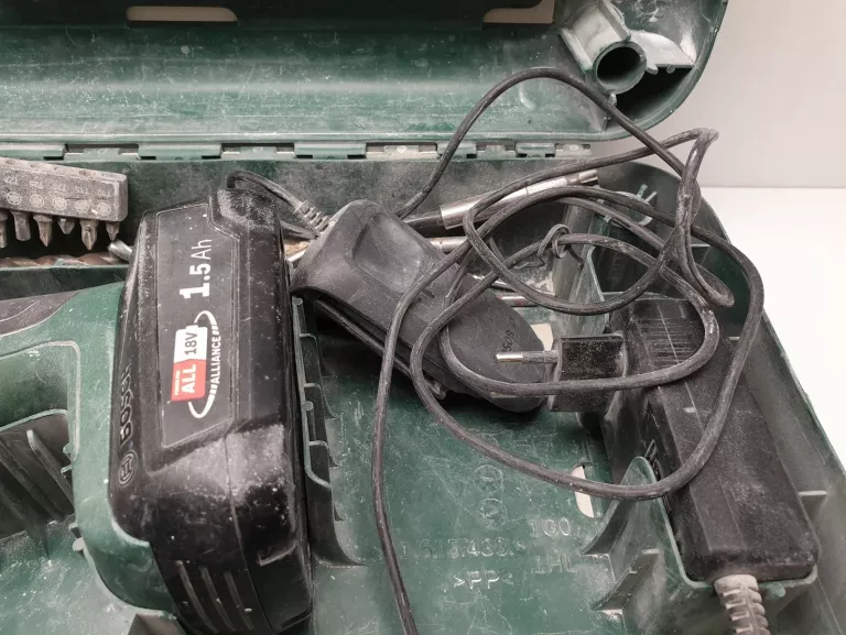 WIERTARKO-WKRĘTARKA BOSCH UNIVERSAL DRILL 18V