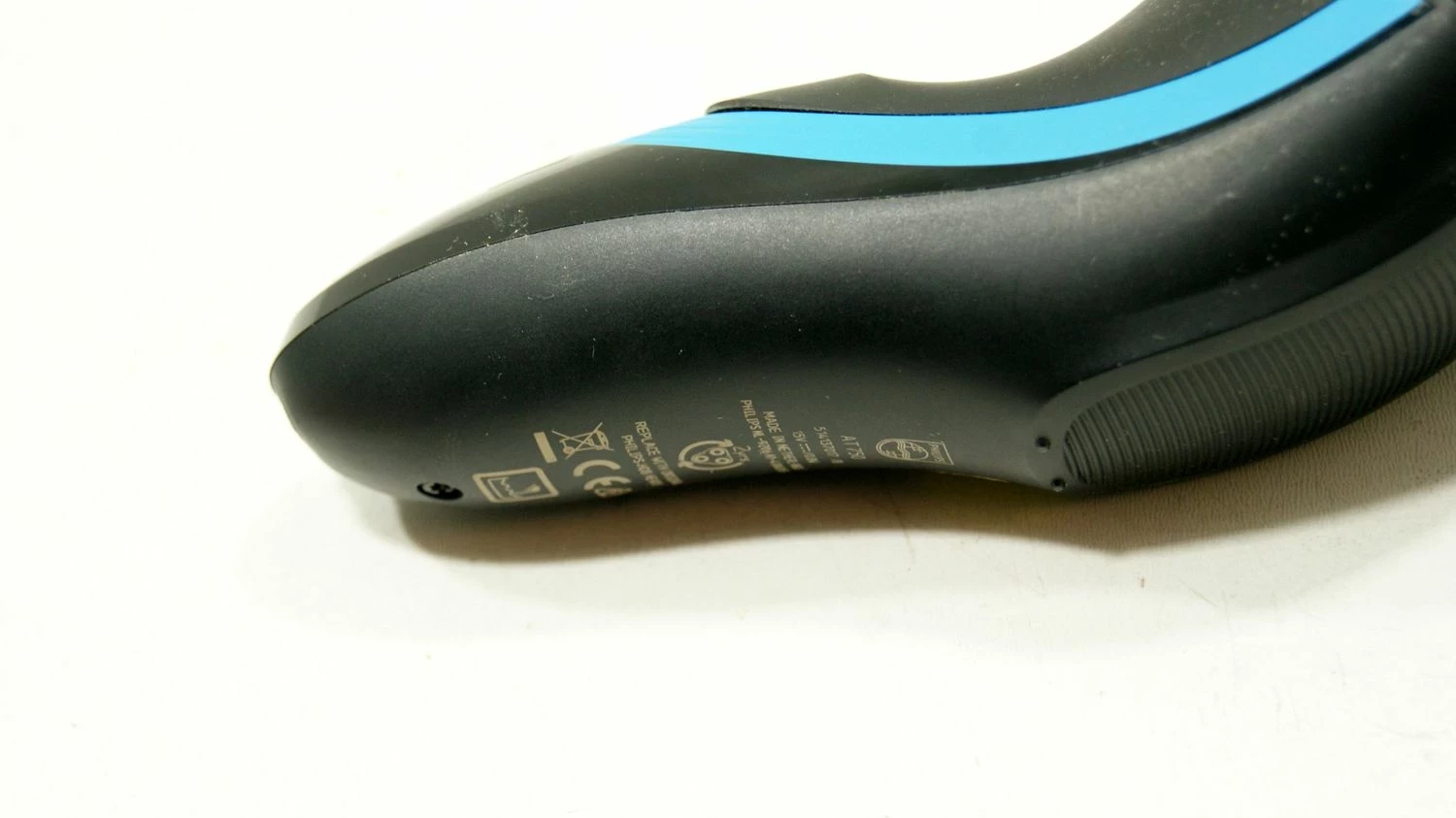 maszynka-golarka-philips-at750-model-at75016