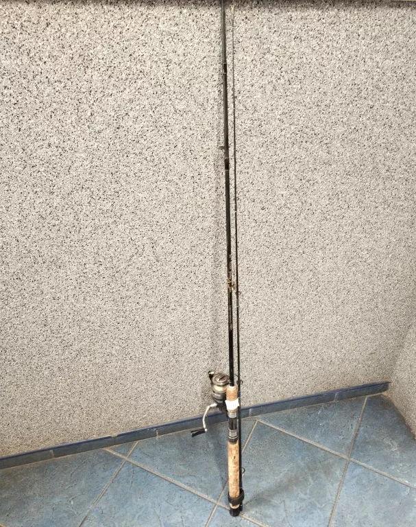 WĘDKA MIKADO HI-KEVLAR GALAXY 240 + WINNER 4000F
