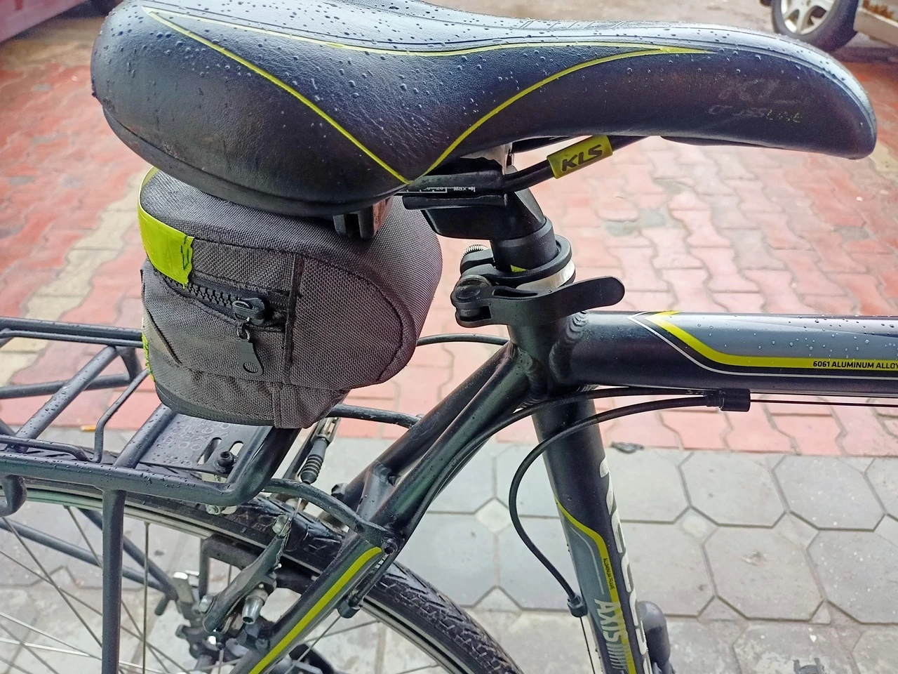 rower-kellys-axis-kolor-szary