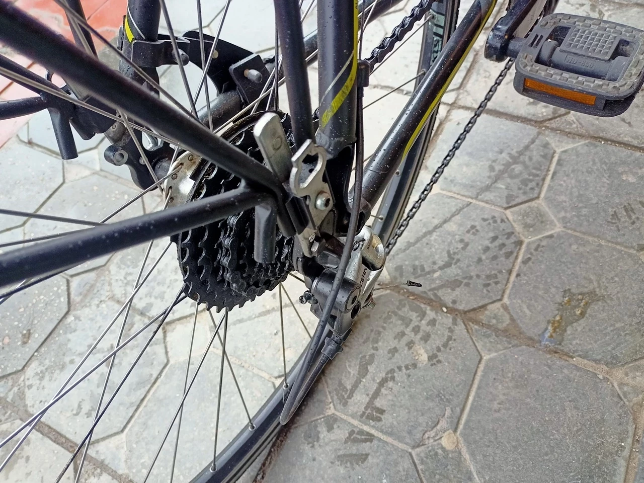 rower-kellys-axis-rozmiar-kola-28