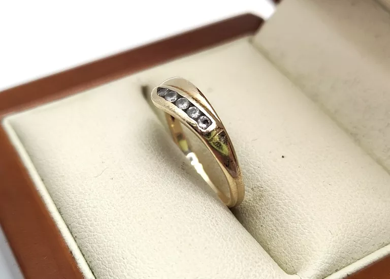 zloty-pierscionek-585197gr13-stan-uzywany