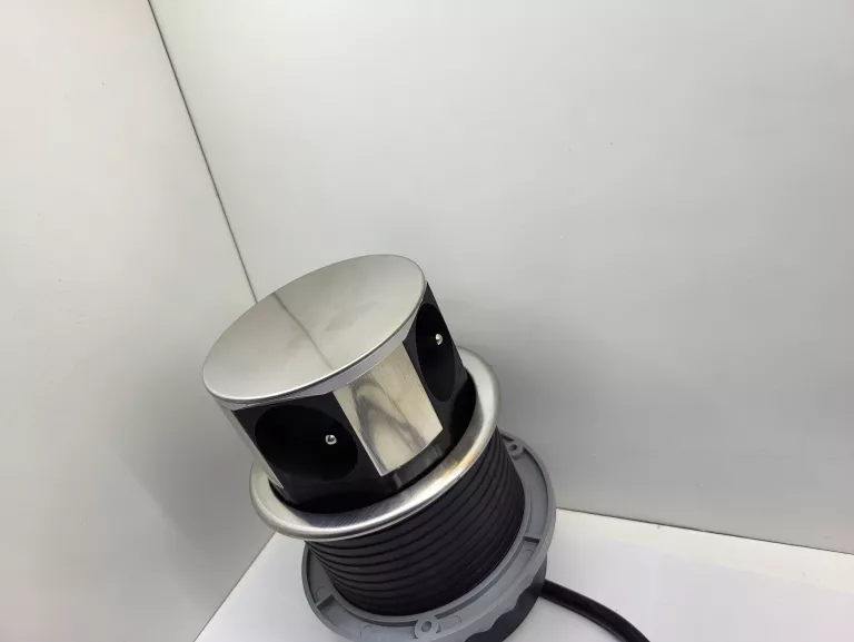 GNIAZDO MEBLOWE 4X250V WYSUWANE OR-AE-1380 INOX