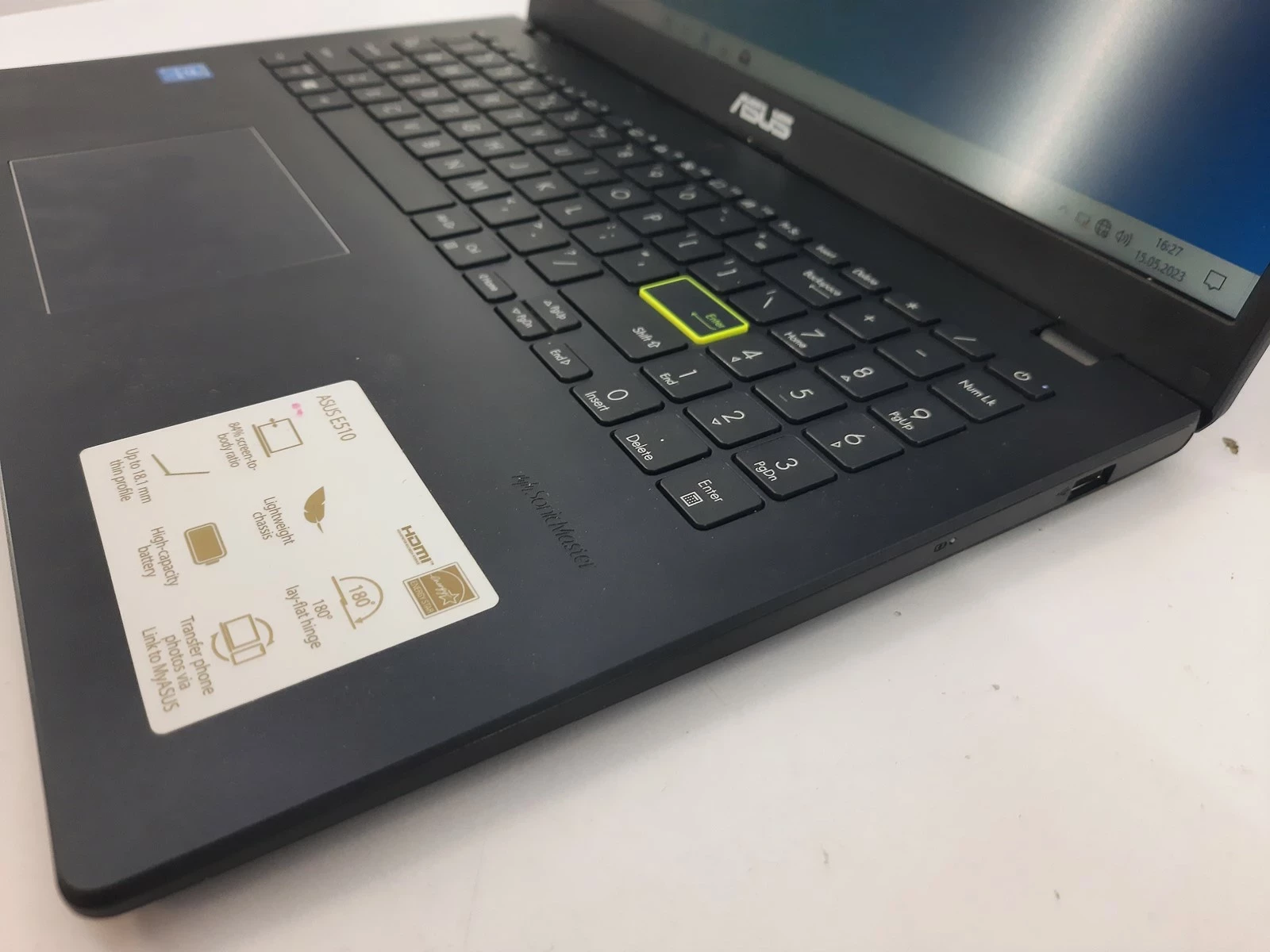 laptop-asus-e510m-zasilacz-rozdzielczosc-px-1366-x-768