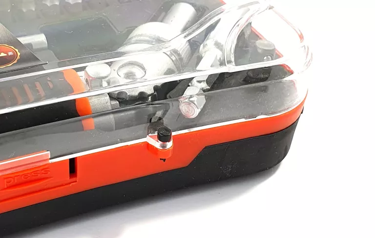 mad-lit-zestaw-narzedzi-z-grzechotka-jak-nowe-liczba-elementow-w-zestawie-30