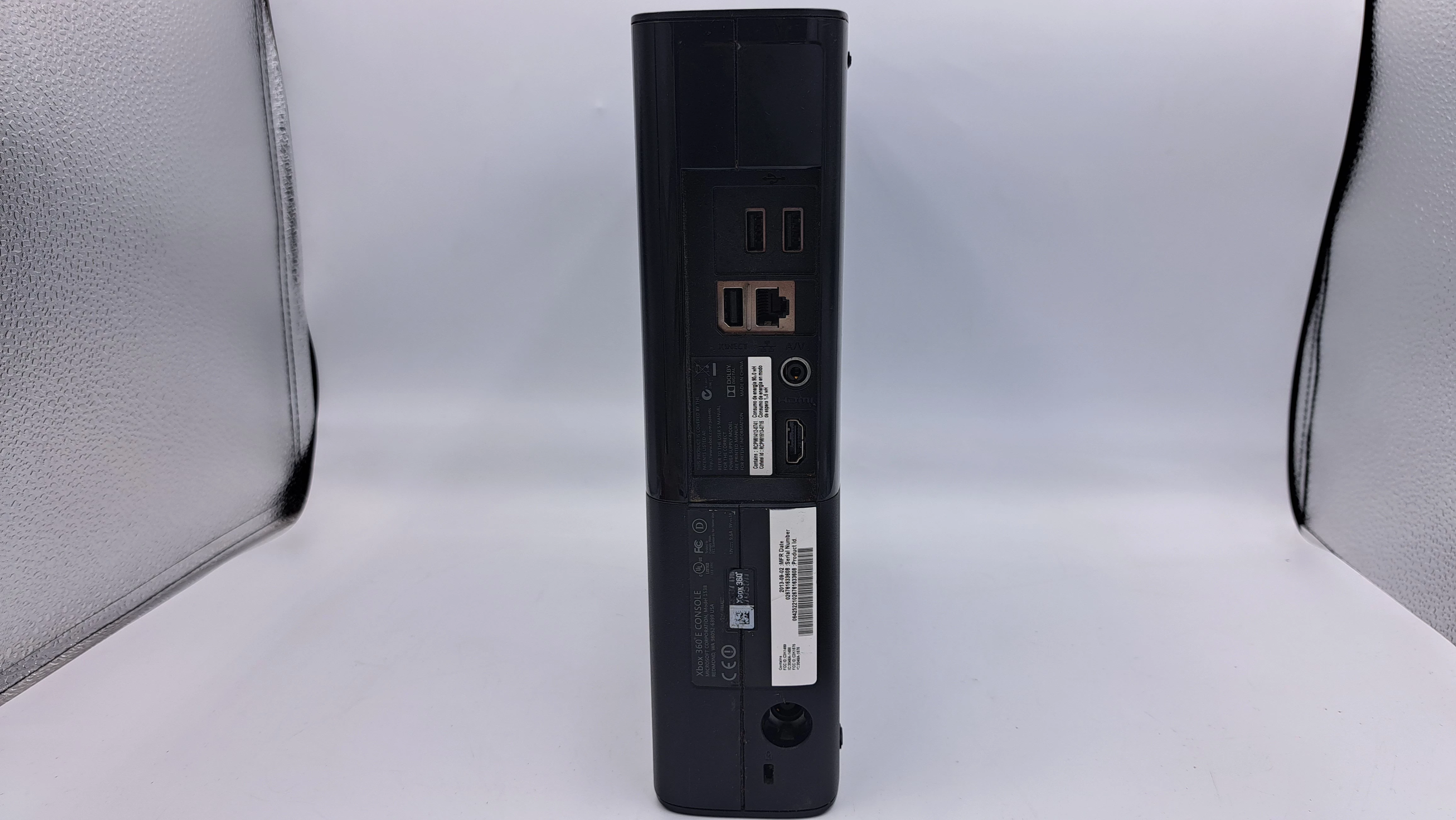 konsola-xbox-360-250gb-kinect-uszkodzona-liczba-kontrolerow-w-zestawie-205994-225550