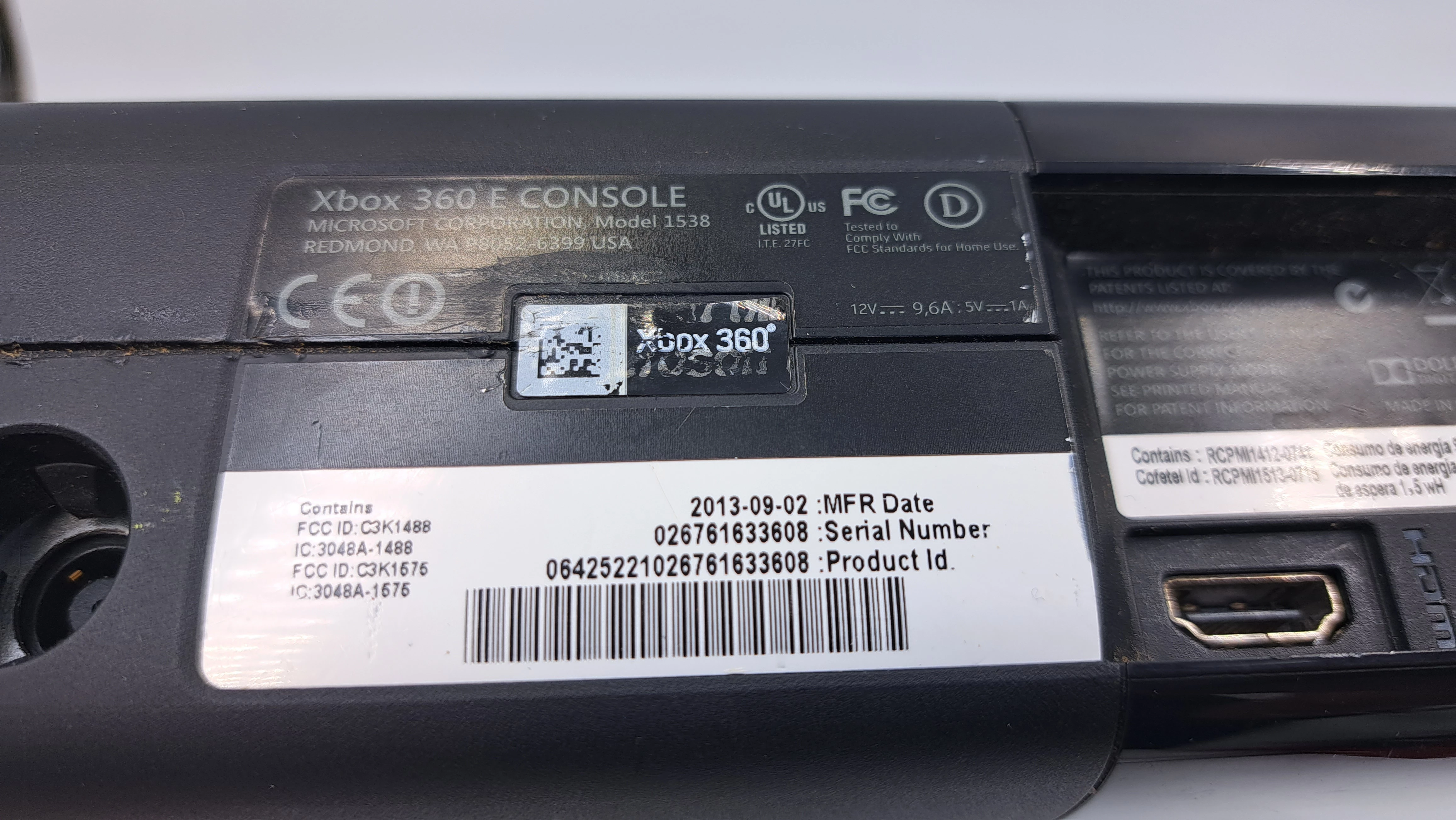 konsola-xbox-360-250gb-kinect-uszkodzona-kod-producenta-model-1538