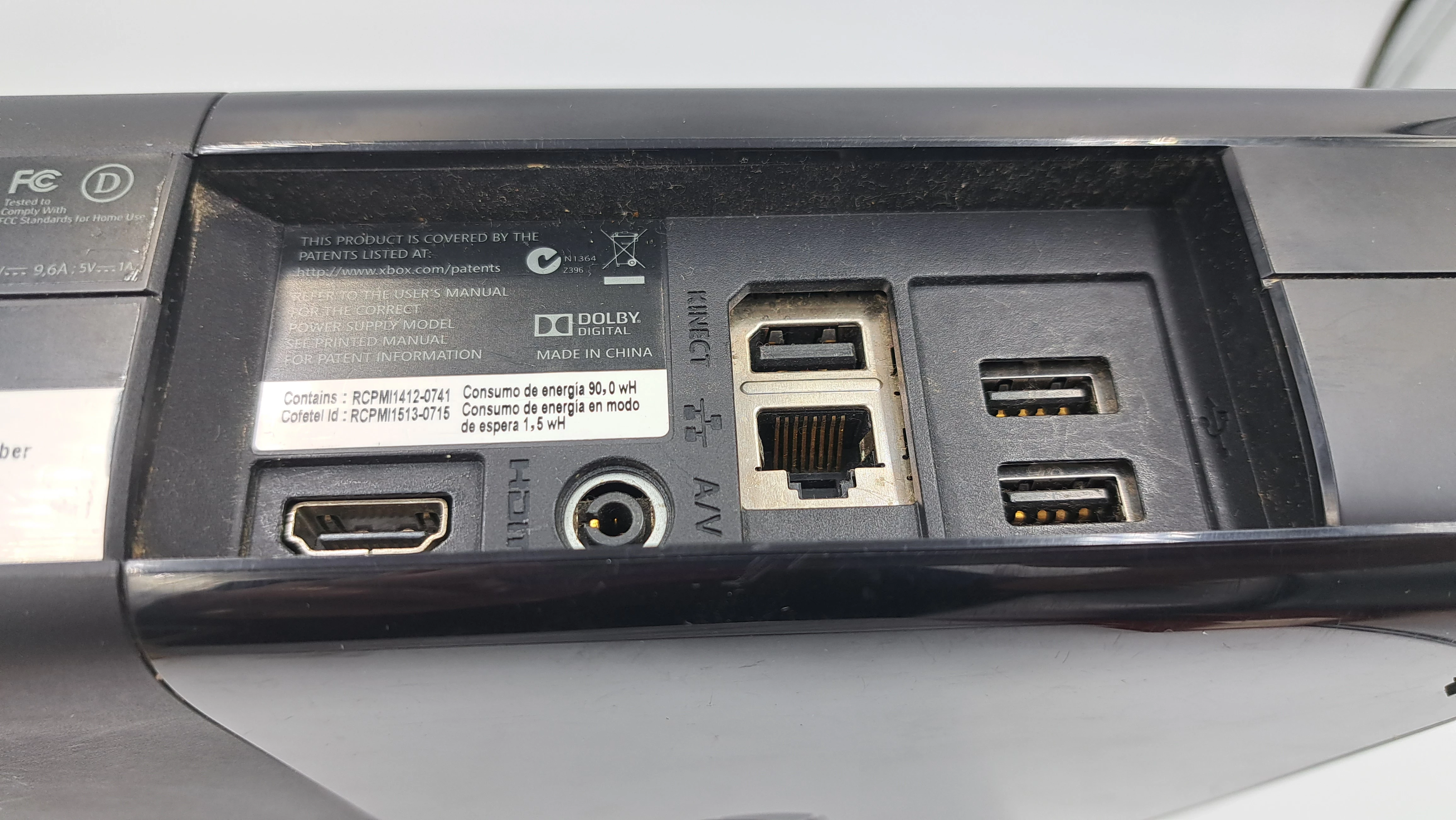 konsola-xbox-360-250gb-kinect-uszkodzona-dysk-wbudowana-pamiec-5179-51