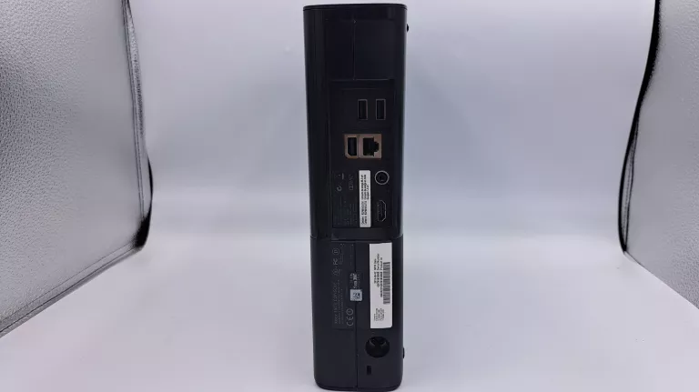 konsola-xbox-360-250gb-kinect-uszkodzona-liczba-kontrolerow-w-zestawie-205994-225550