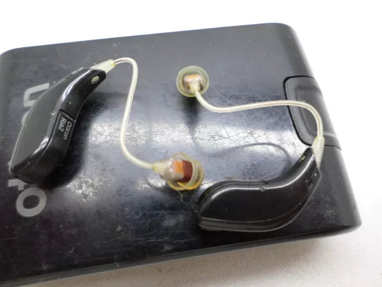 aparaty-sluchowe-oticon-ria2-ucho-prawe-i-lewe