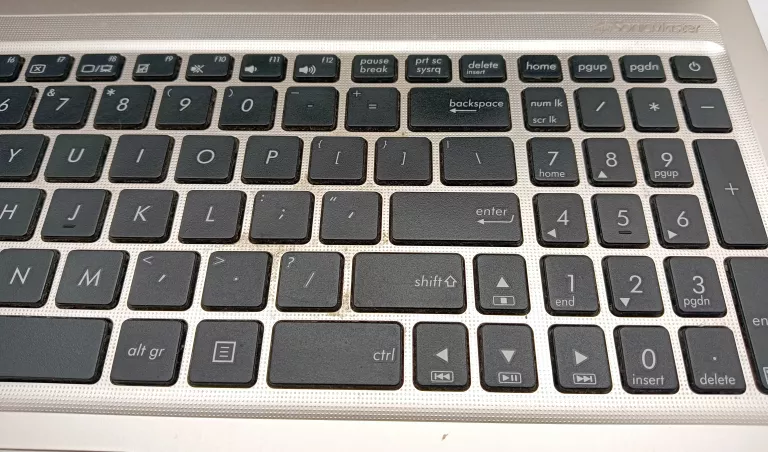 LAPTOP ASUS A540U INTEL CORE I3 6006 CPU RAM 4GB !!OPIS!!