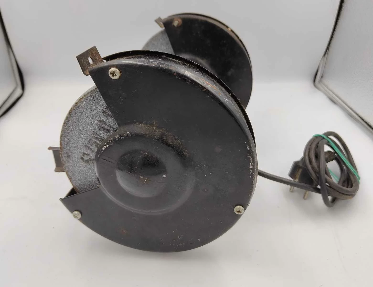 szlifierka-stolowa-eurotec-bg202-1200w-kod-producenta-bg202