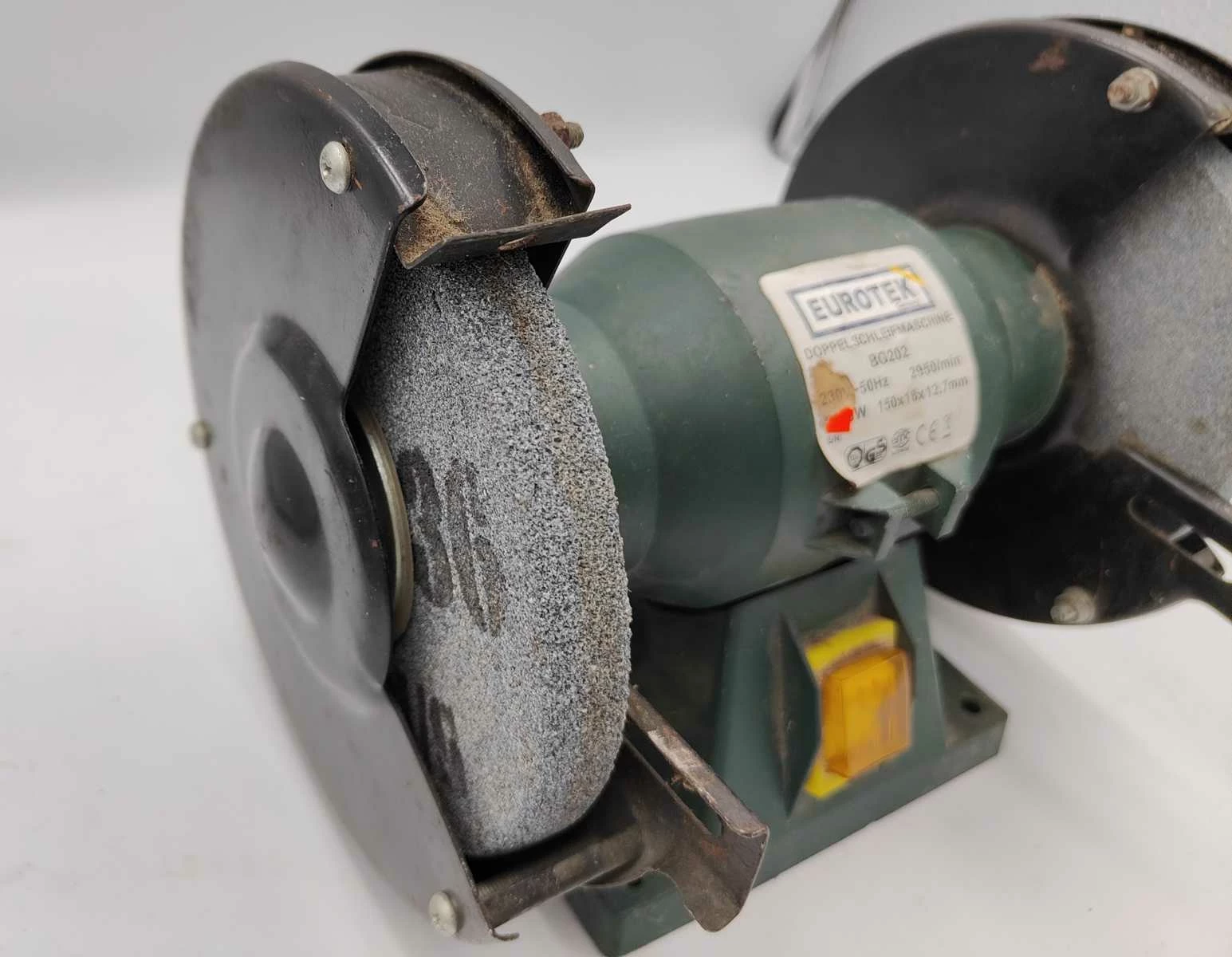 szlifierka-stolowa-eurotec-bg202-1200w-typ-podwojna