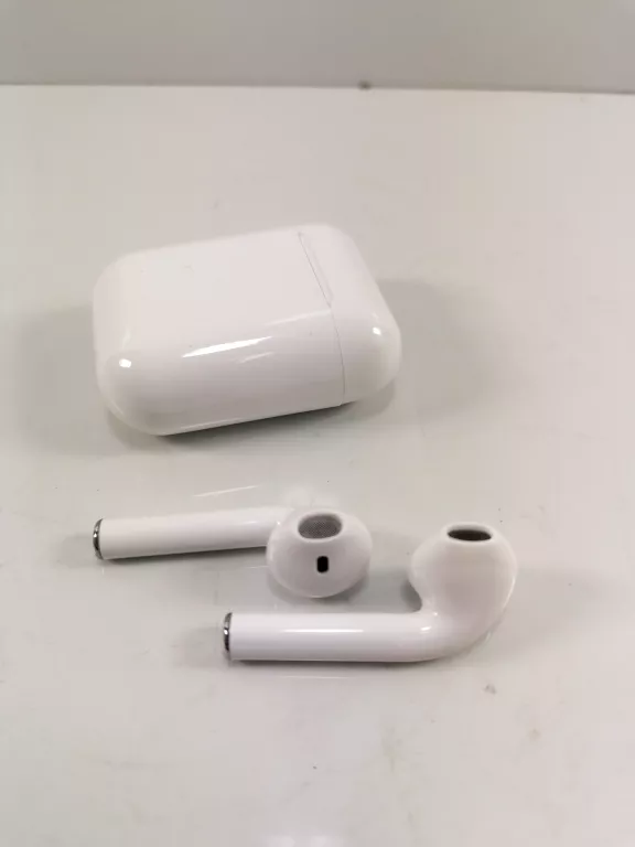 sluchawki-biale-tws-9-starolecka-63-poznan-x