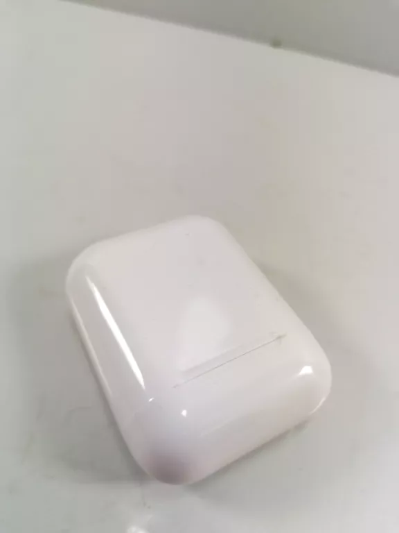 sluchawki-biale-tws-9-stan-11323-2