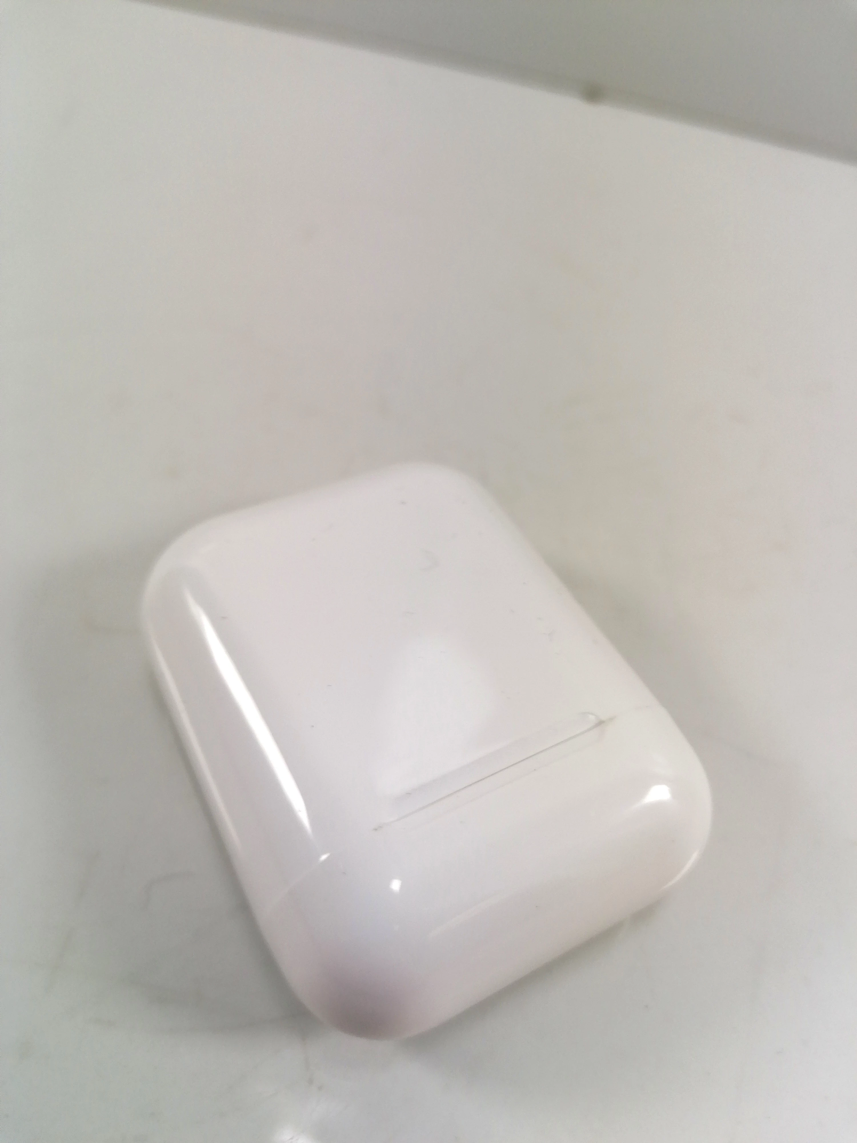 sluchawki-biale-tws-9-stan-11323-2