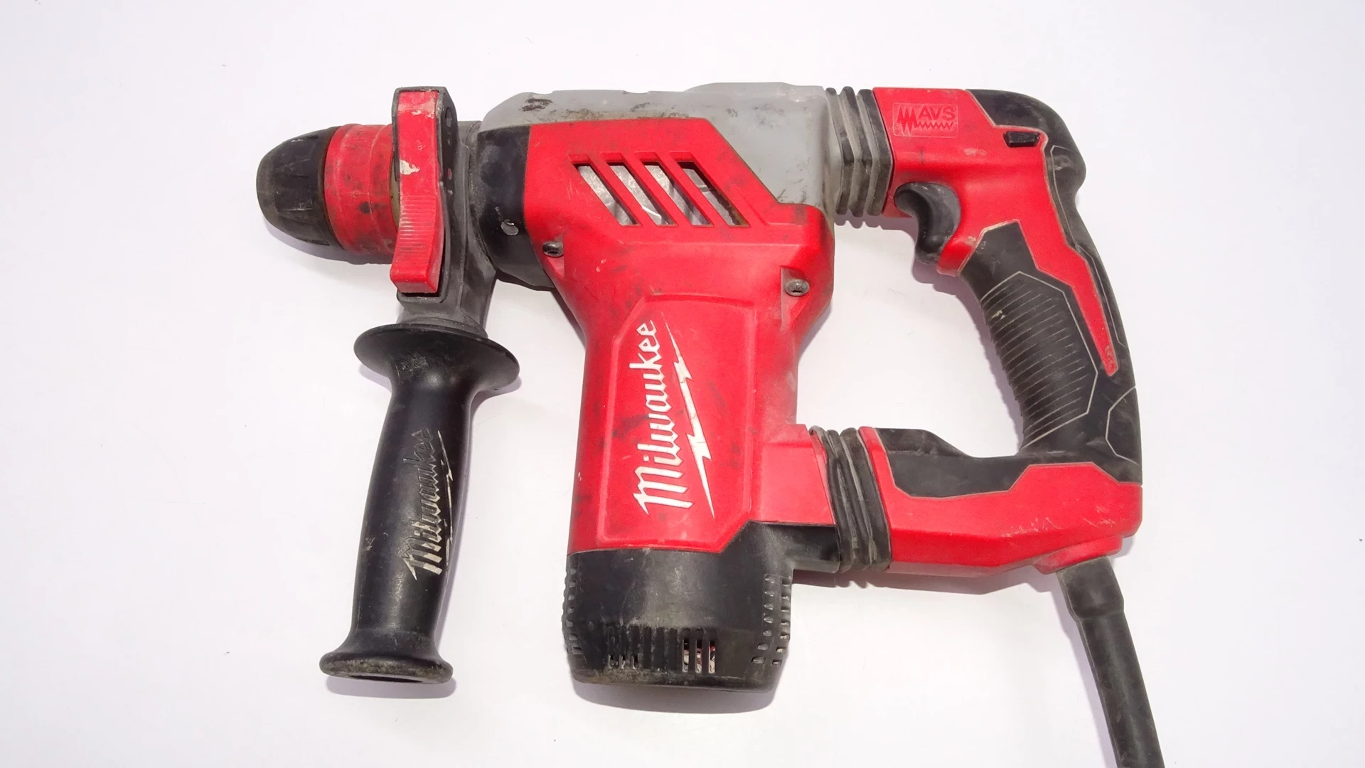 mlot-udarowy-milwaukee-plh-28-xe-zestaw-marka-milwaukee