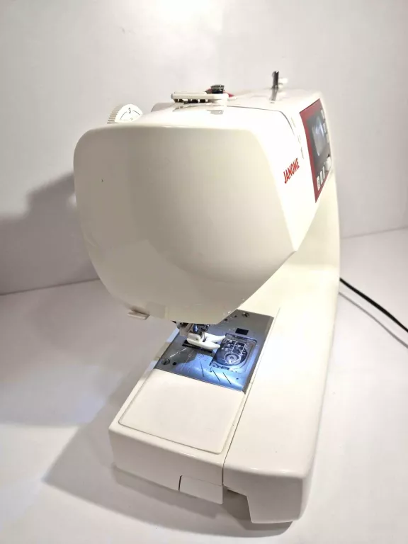 MASZYNA DO SZYCIA JANOME QXL605