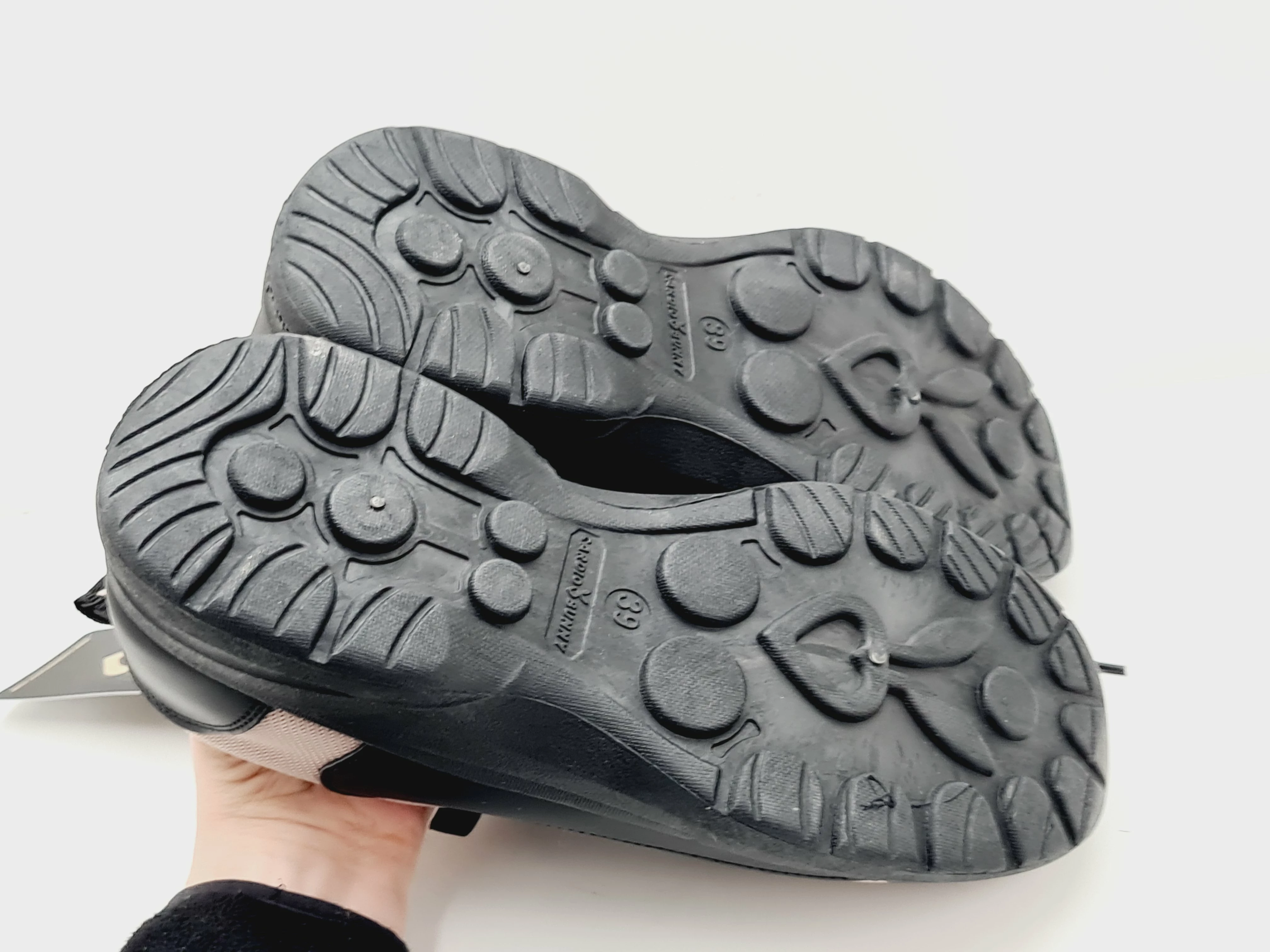 buty-sportowe-cardio-bunny-39-marka-aga