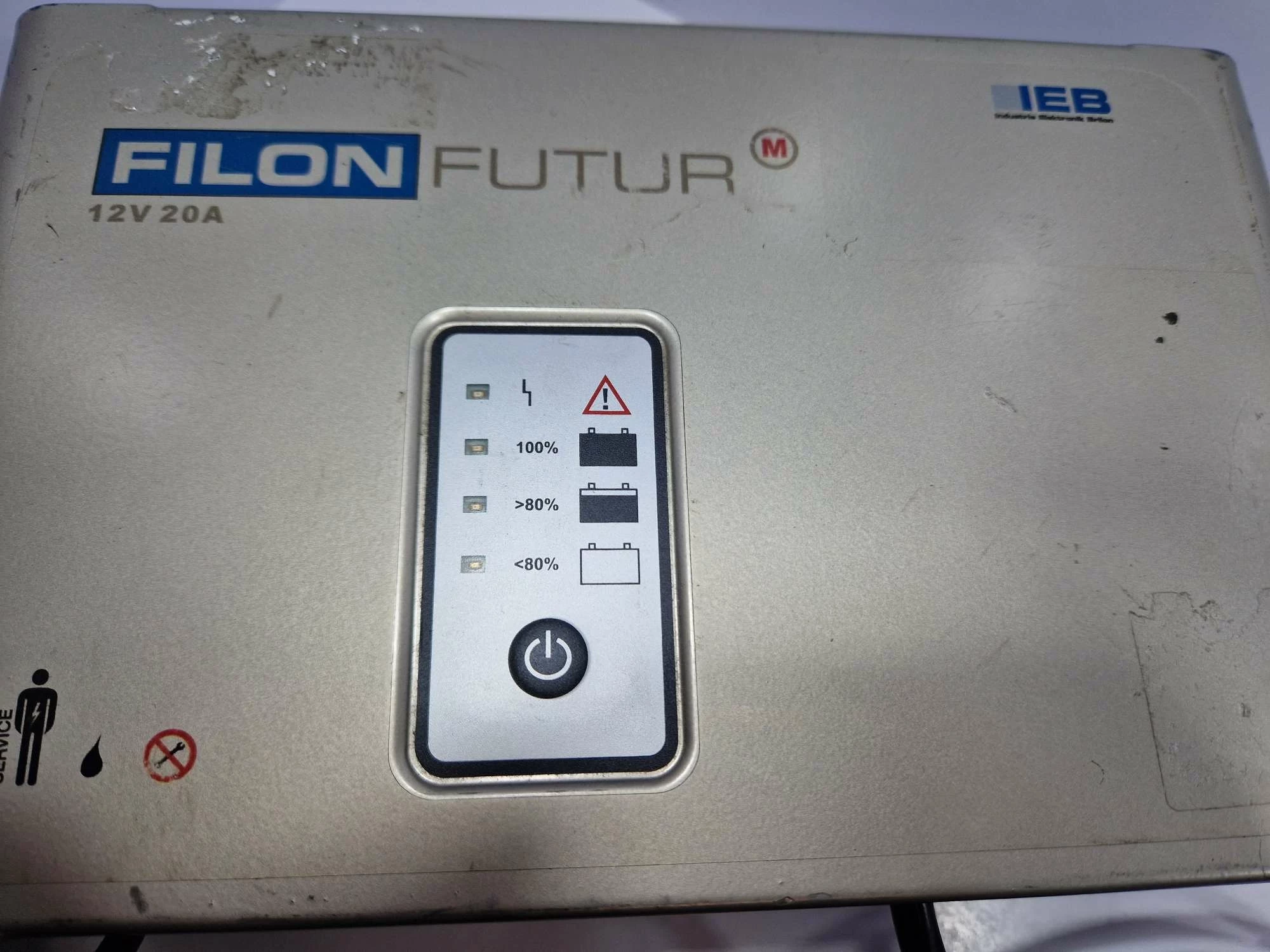 ladowarka-prostownik-filon-futur-12v20a-natezenie-maksymalne-20