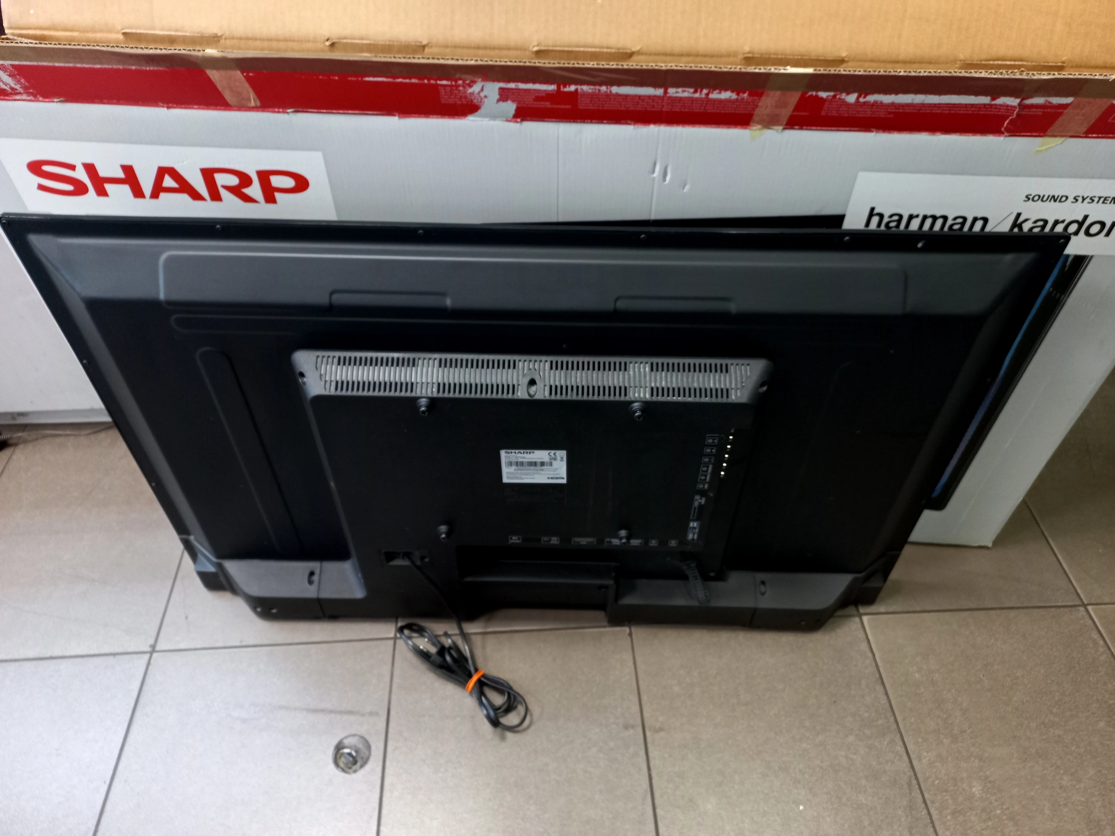 telewizor-led-sharp-lc-40cfe4042e-40-full-hd-przekatna-ekranu-cale-40