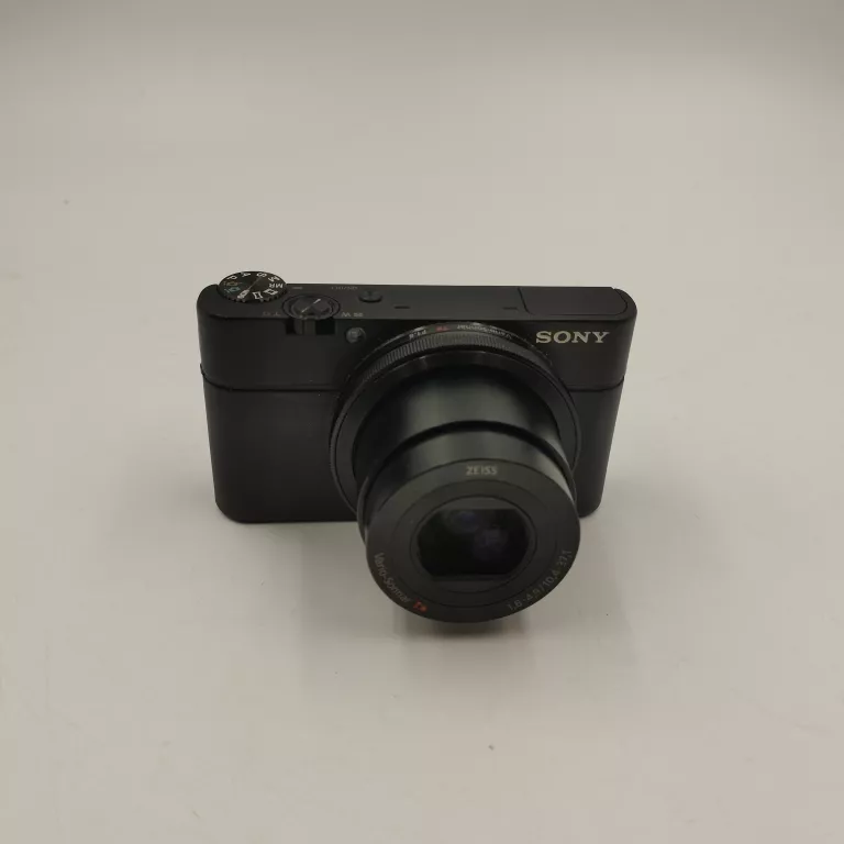 aparat-cyfrowy-sony-dsc-rx100-zoom-optyczny-36