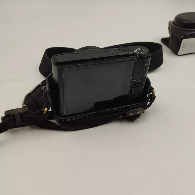 aparat-cyfrowy-sony-dsc-rx100-jakosc-video-1080p