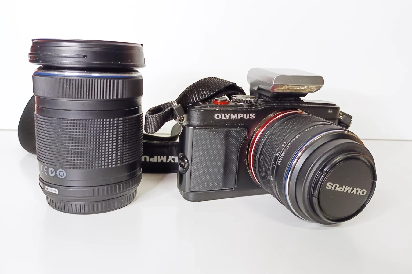 aparat-olympus-pen-e-pl62-obiektyw-etui-czarne-model-olympus-pen-lite-e-pl6