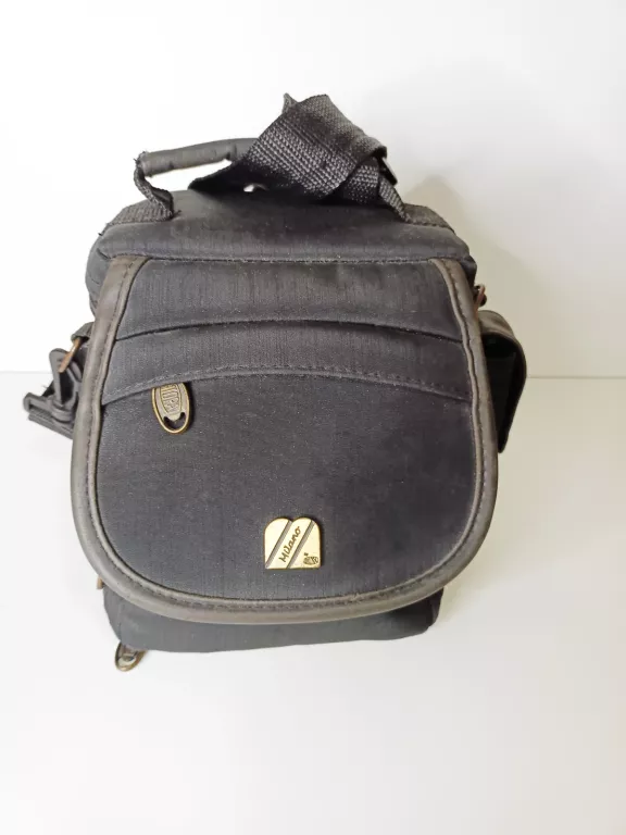 aparat-olympus-pen-e-pl62-obiektyw-etui-czarne-ean-gtin-0616932803093