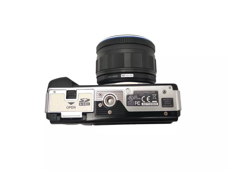 aparat-cyfrowy-olympus-e-pl1-obiektyw-14-42-mm-w-zestawie-korpus-obiektyw