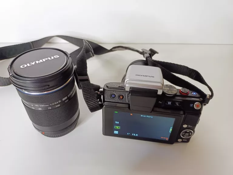 aparat-olympus-pen-e-pl62-obiektyw-etui-czarne-rozdzielczosc-16