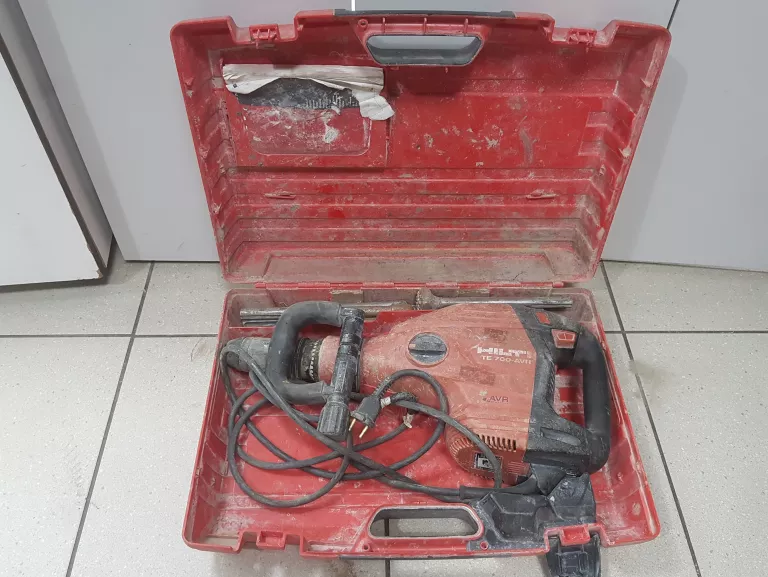 MŁOT HILTI TE 700-AVR WALIZKA - GROTY