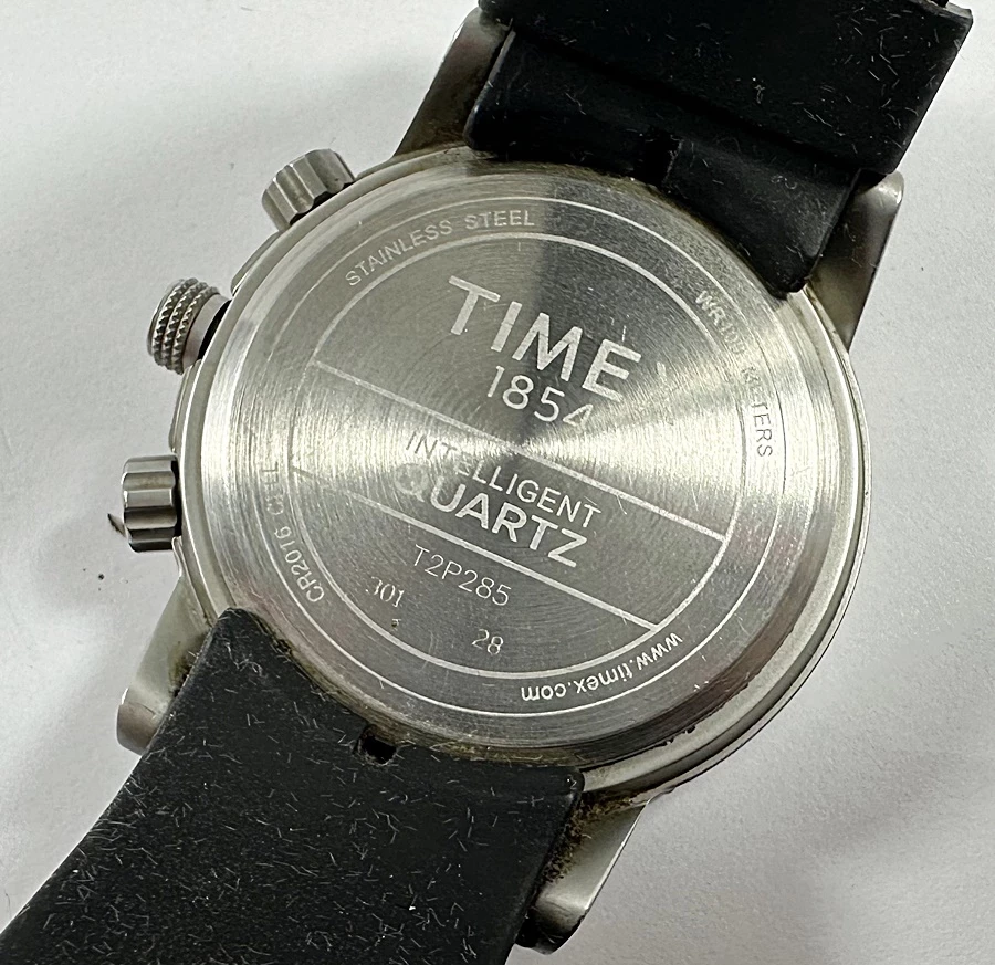 zegarek-meski-timex-t2p285-funkcje-wodoszczelny