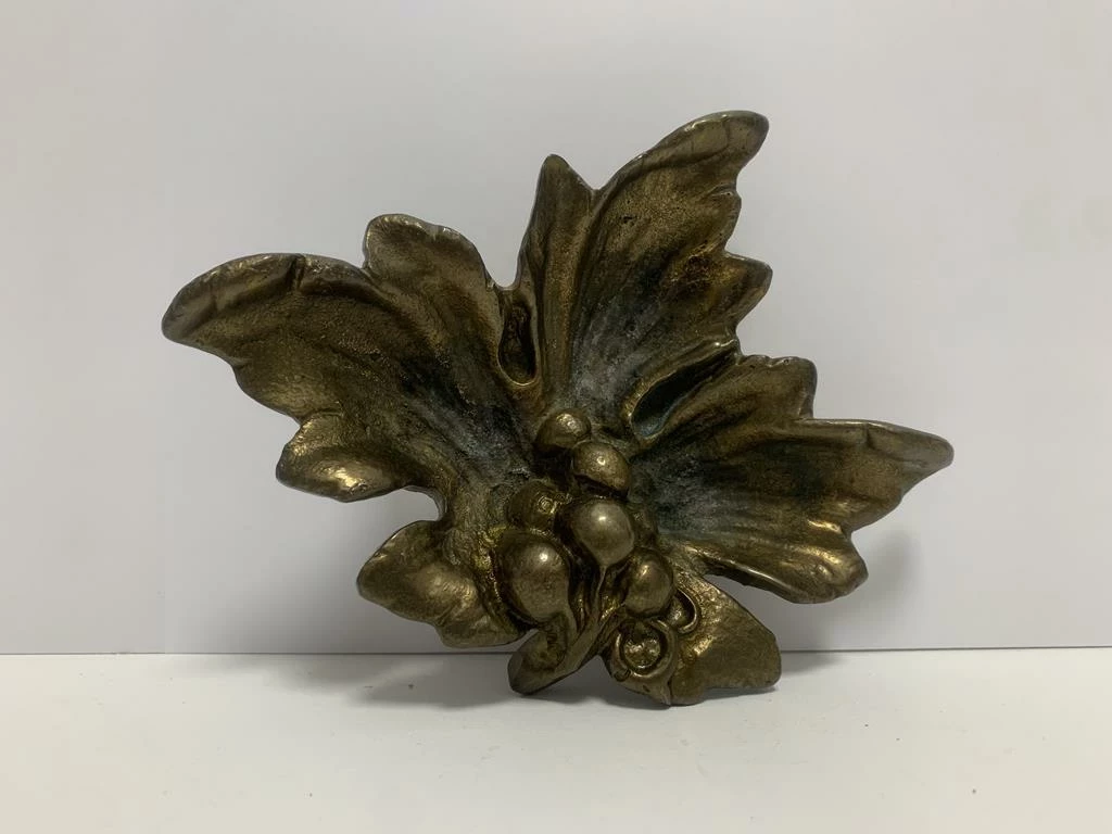 wyroby-mosiezne-4-elementow-stan-nie-wymaga-renowacji