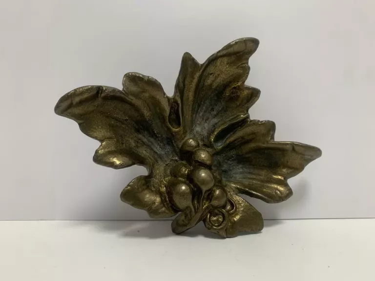 wyroby-mosiezne-4-elementow-stan-nie-wymaga-renowacji