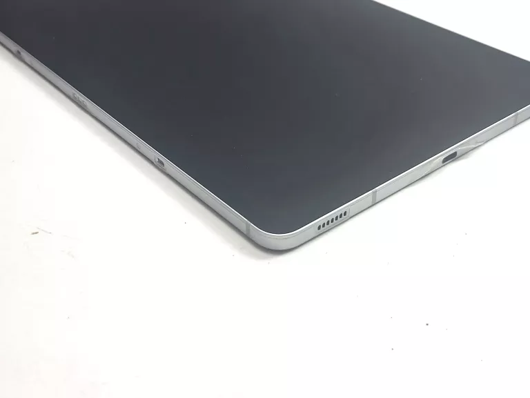tablet-samsung-galaxy-tab-s8-5g-opis-kolor-srebrny