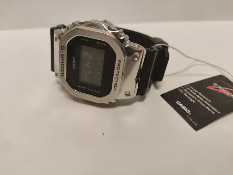 ZEGAREK CASIO GM-5600- 1 ER