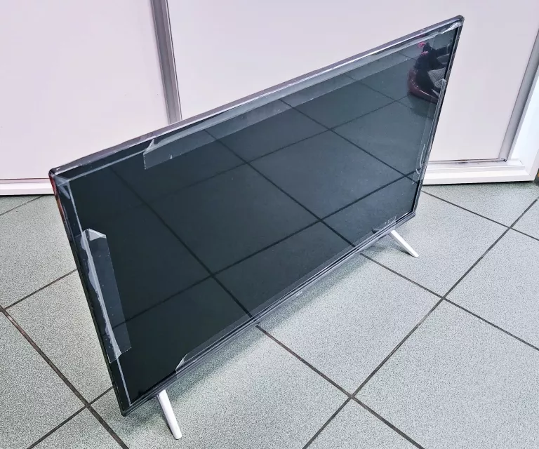 TELEWIZOR TCL32D4300,