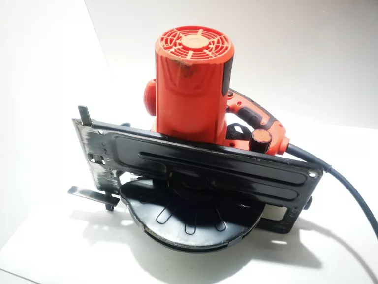 PIŁA TARCZOWA YATO YT-82154 235 MM 2800W