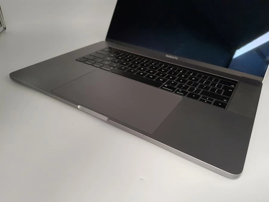 laptop-apple-macbook-pro-a1990-2018-i9-16gb500gb-wielkosc-pamieci-ram-200941-2193