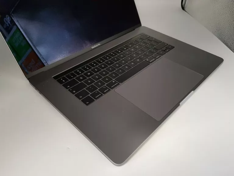 LAPTOP APPLE MACBOOK PRO A1990 2018 I9 16GB/500GB