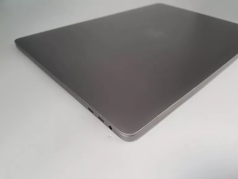 LAPTOP APPLE MACBOOK PRO A1990 2018 I9 16GB/500GB