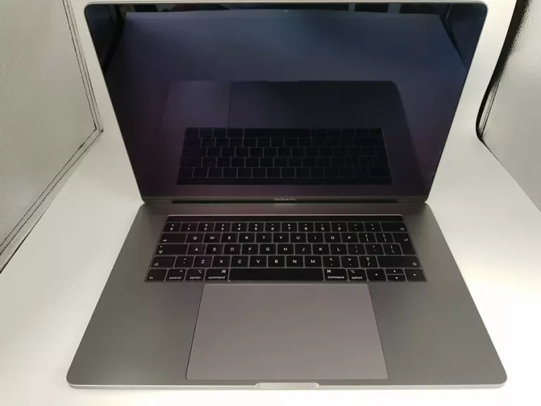LAPTOP APPLE MACBOOK PRO A1990 2018 I9 16GB/500GB