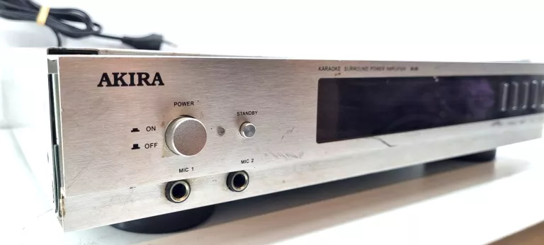 AMPLITUNER AKIRA M-98 + PILOT