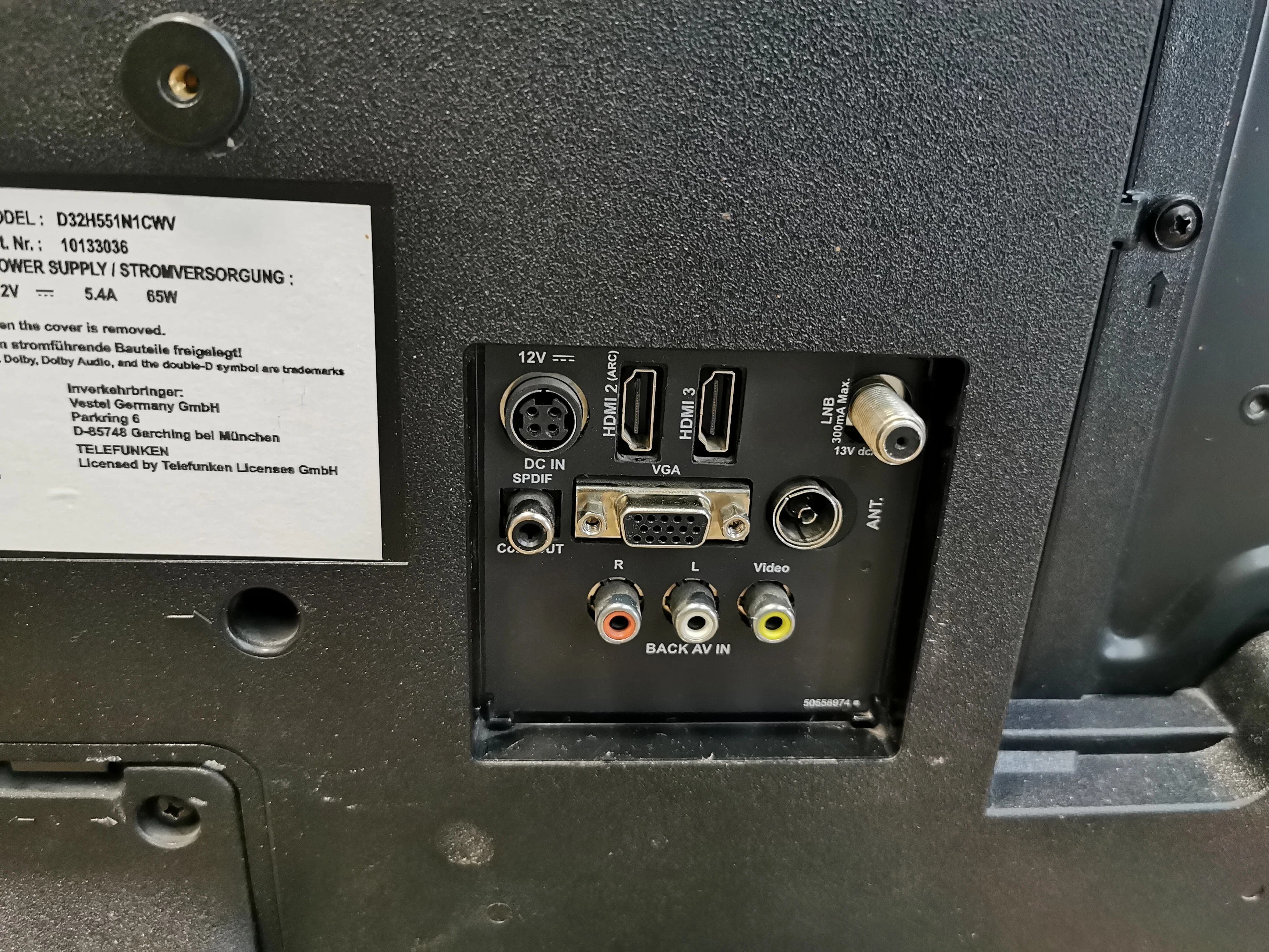 telewizor-telefunken-32-smart-tv-pilot-klasa-efektywnosci-energetycznej-f