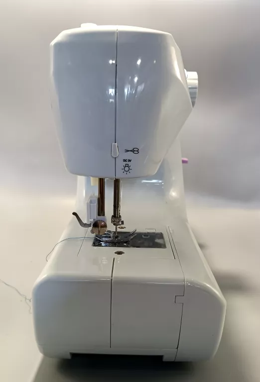 maszyna-do-szycia-lucznik-lena-2019-kod-producenta-01034