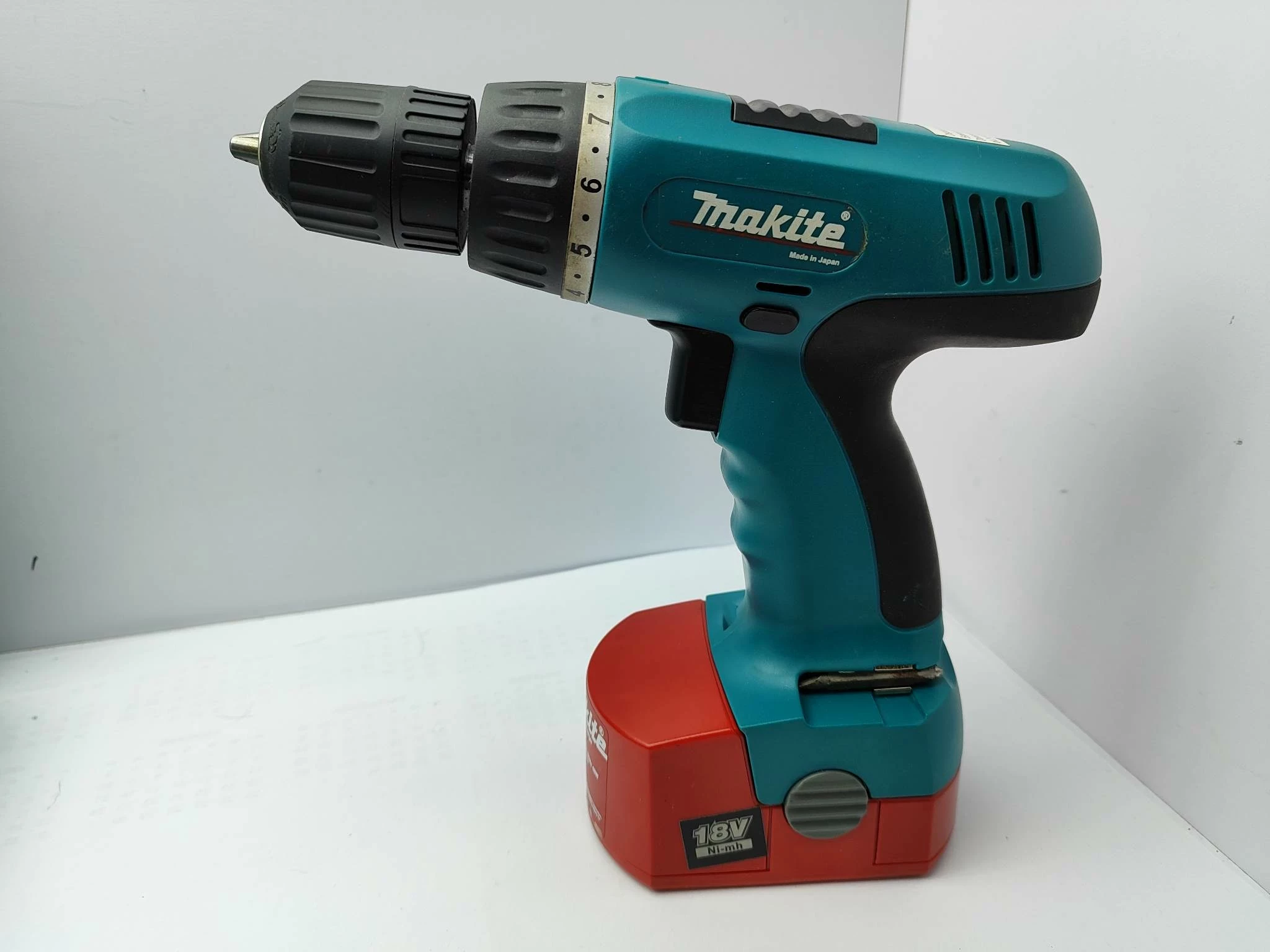 wkretarka-makite-bph-452-rfe-walizka-napiecie-v-12-v