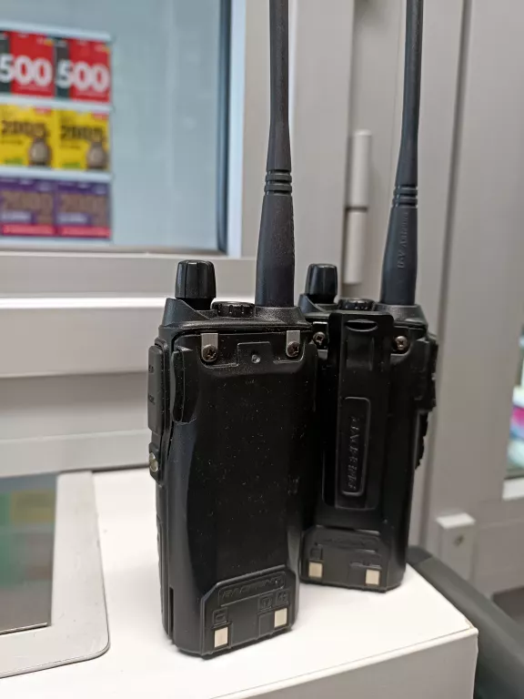 krotkofalowka-baofeng-uv-82-htq-5w-2szt-podstlad-ean-gtin-5902543763204