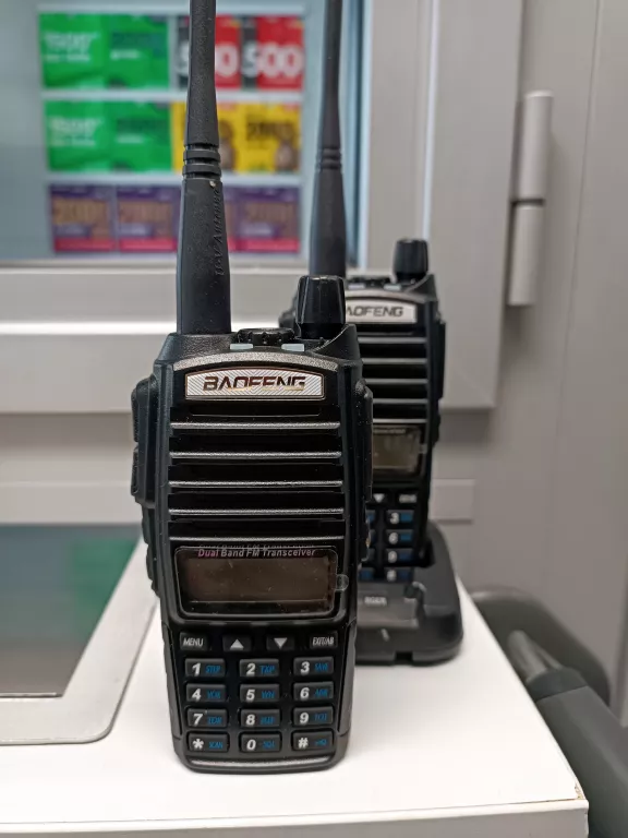 krotkofalowka-baofeng-uv-82-htq-5w-2szt-podstlad-model-uv-82-high-power