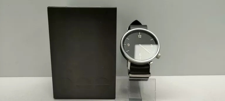 ZEGAREK KOMODO THE MAGNUS